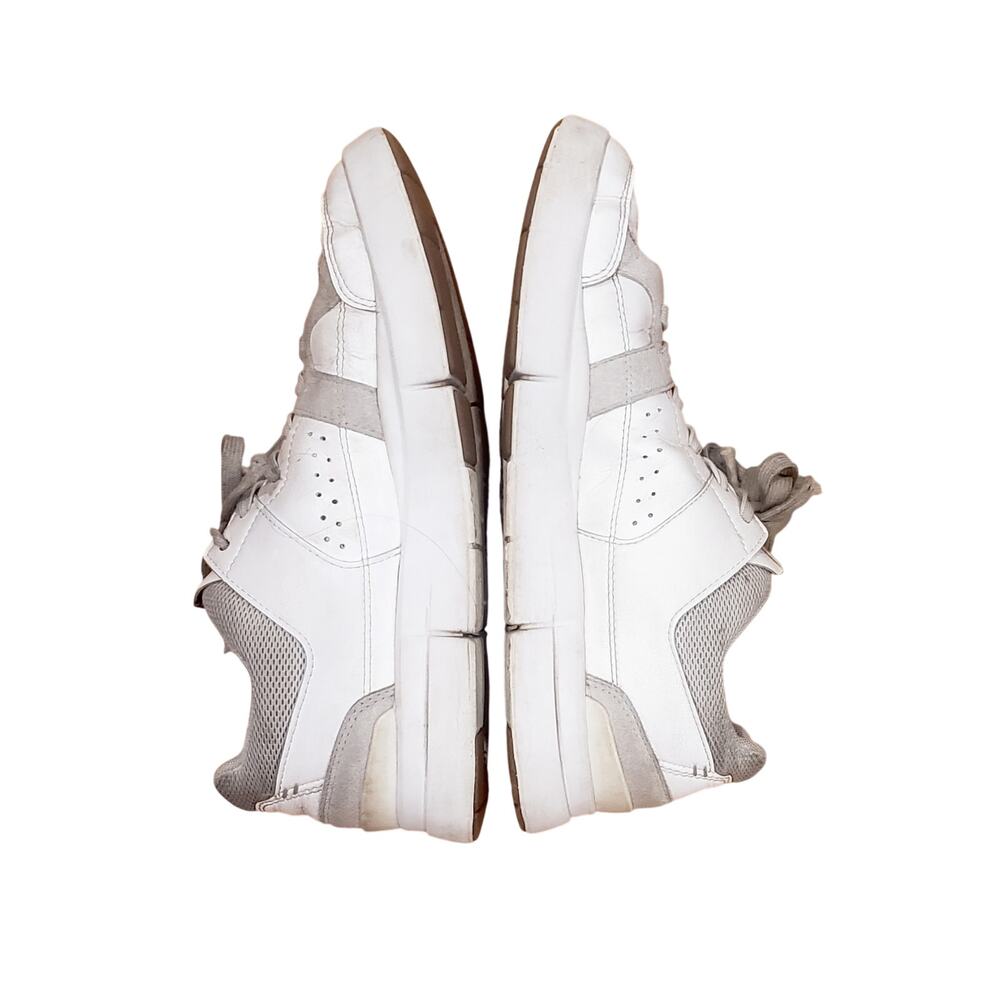 On Running The Roger Clubhouse Sneaker White/Gray Size 7.5 - Picture 6 of 9
